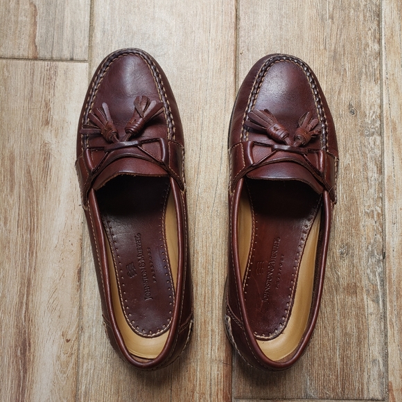 Johnston & Murphy Other - Men's Johnston & Murphy tassel loafers brown size 10.5M